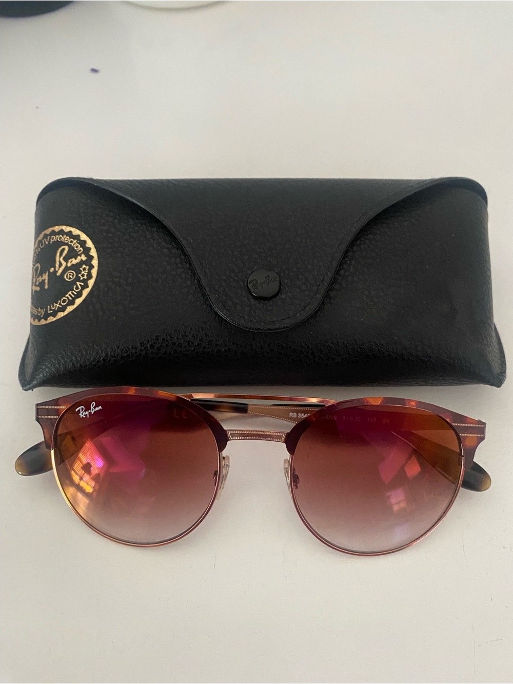 Ray Ban RB3545 Round Tortoise Sunglasses with Case)
